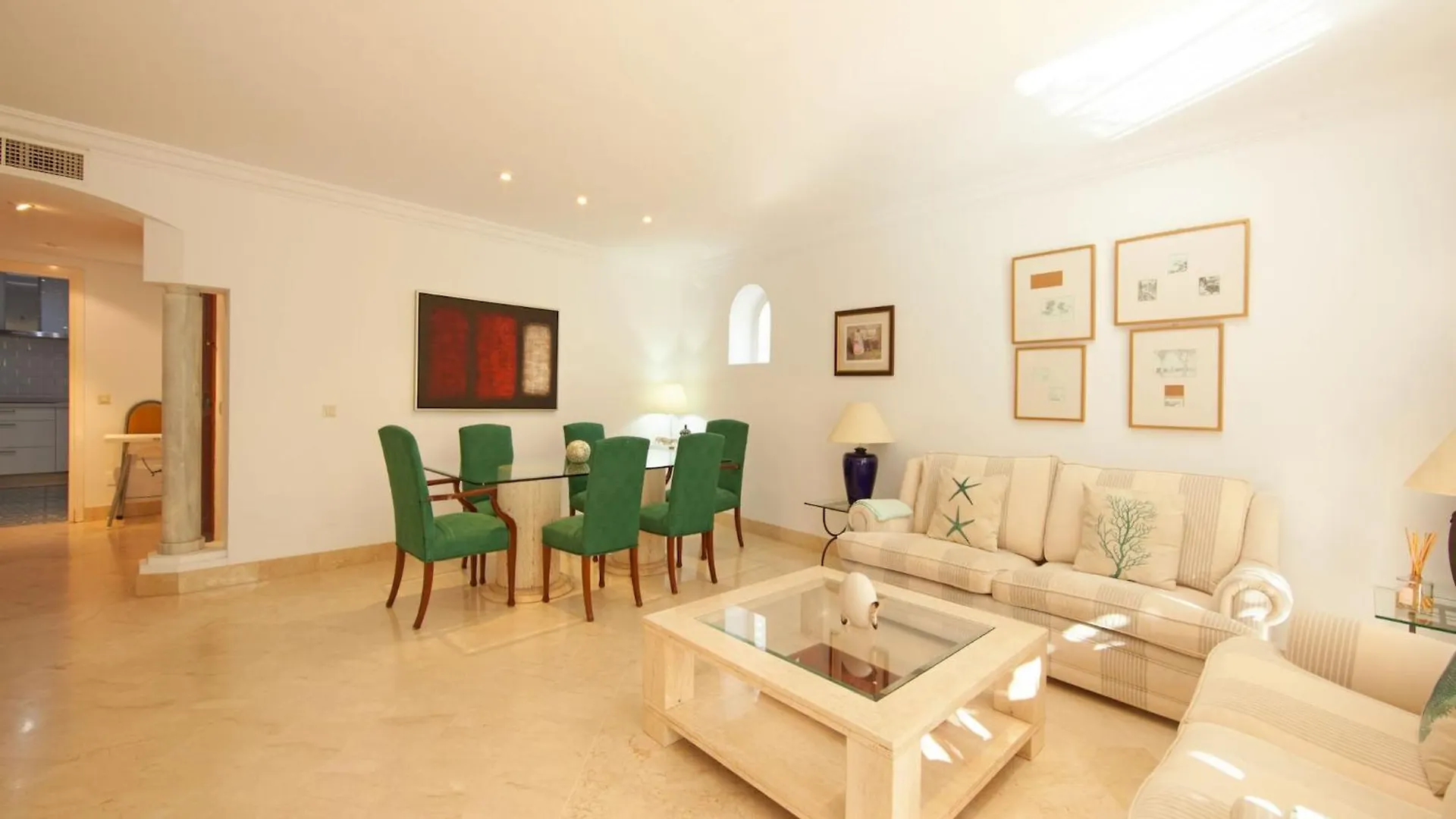 Pretty Apartment With Balcony Marbella