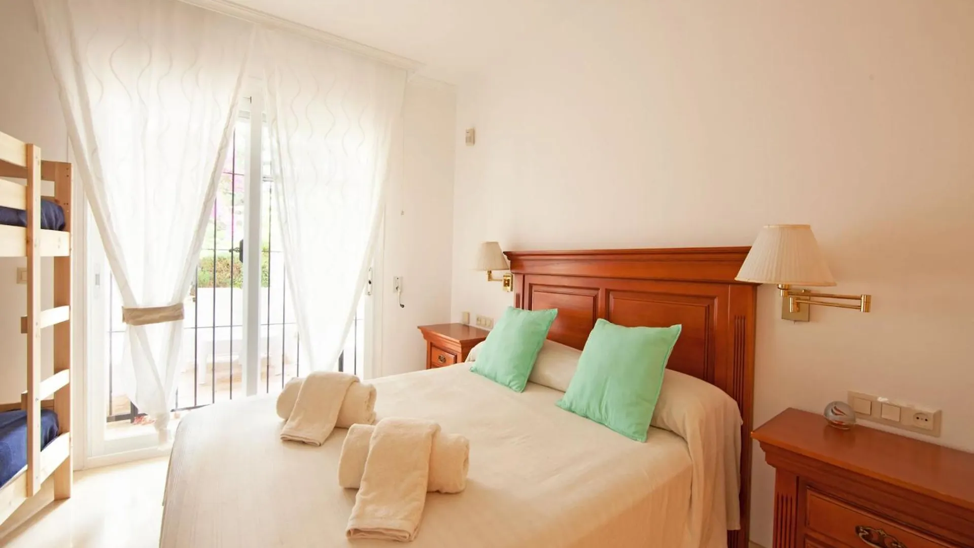 Pretty Apartment With Balcony Marbella