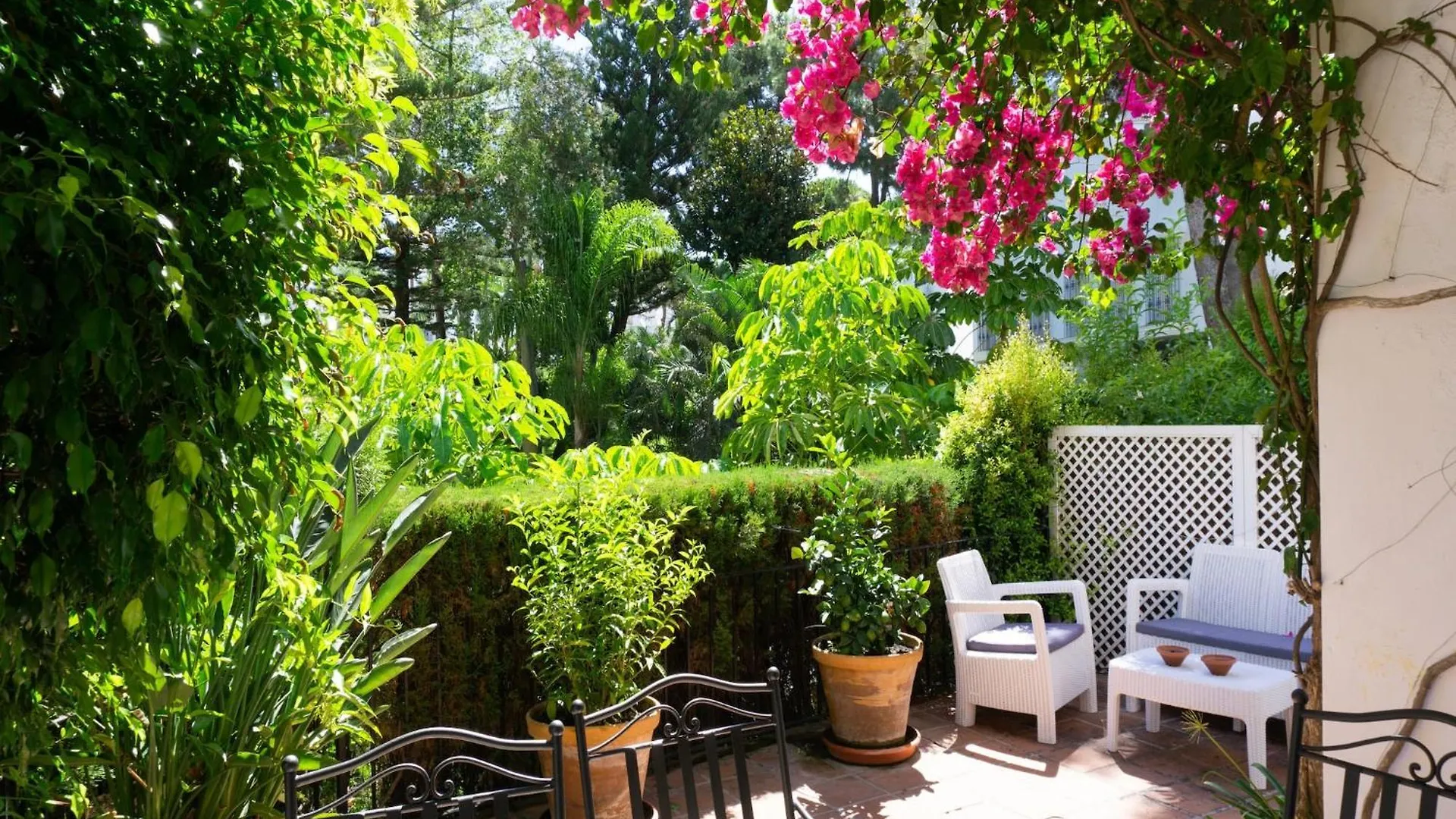 Pretty Apartment With Balcony Marbella Spagna